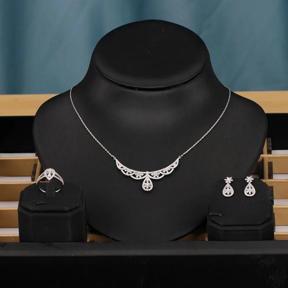 

Комплект ювелирных изделий из 3 предметов, ожерелье, серьги, кольцо с кубическим цирконием, романтичное свадебное Ювелирное Украшение под з...