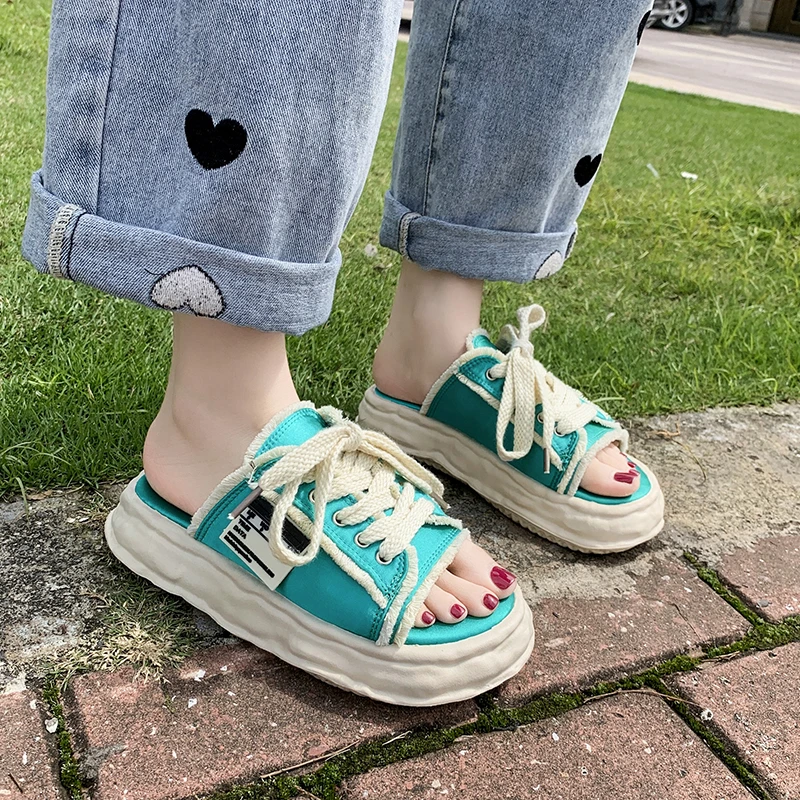 Half slippers for women to wear in summer, new 2023 thick soled one line silk slippers with lace up open toe sandals