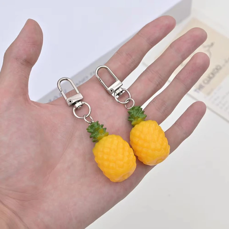 

Simulated Pineapple Key Chain New Student Personality Book Car Food Pendant Model Llaveros Women Ornaments Jewelry Gift Trinkets