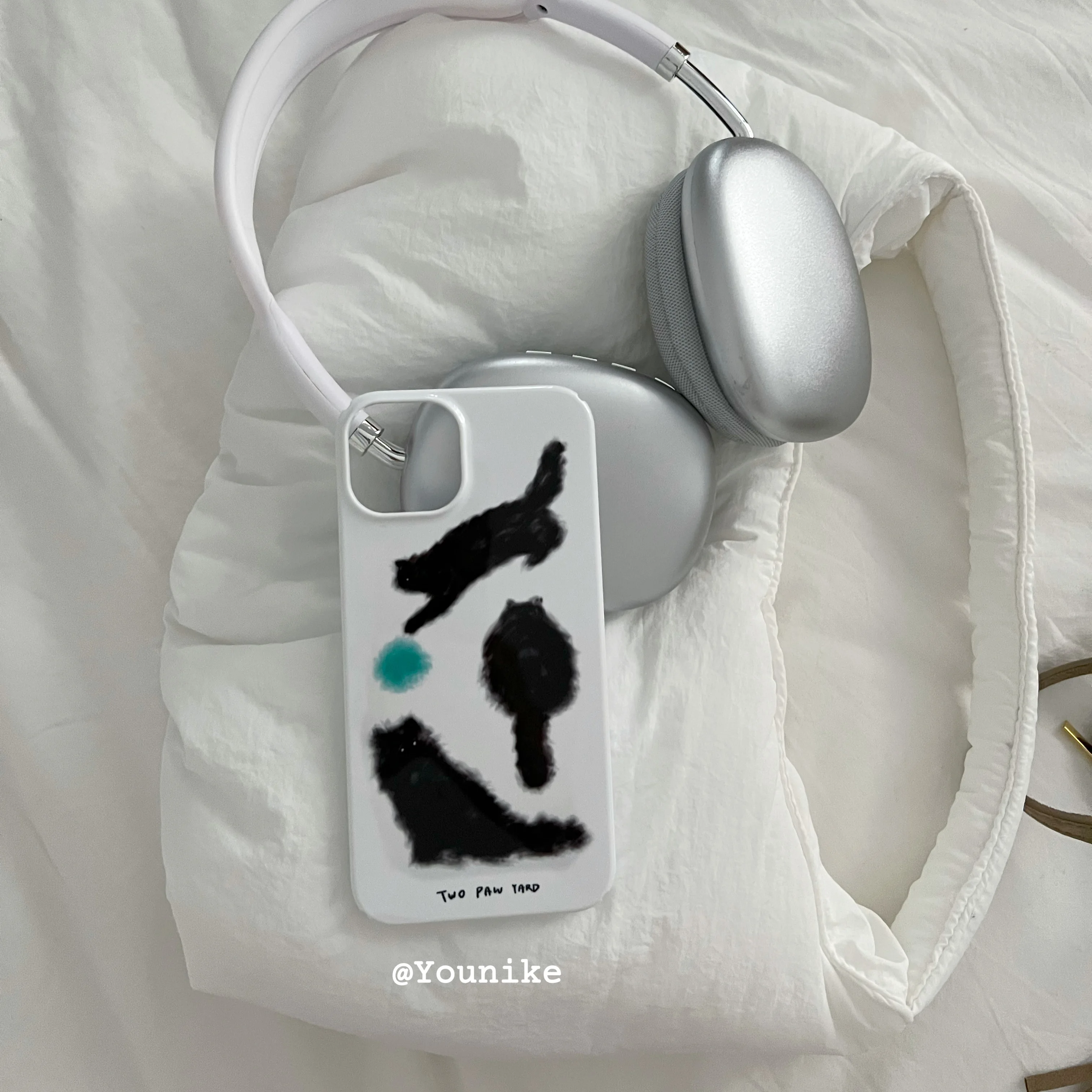 

Korean Ins Feilin Dark Sweet Cool Cat Iphone13pro/12Promax Apple 11/XR Phone Case Hard