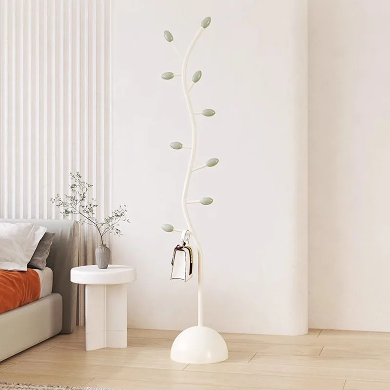 Стеллаж для пальто в современном минималистском стиле металлический напольный