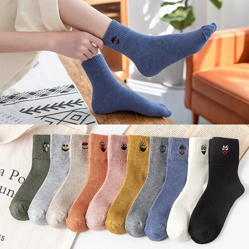 10 Pairs/Pack Women Cartoon Socks Cute Freak Hippie Expression Cotton Long Socks Happy Skateboard Socks
