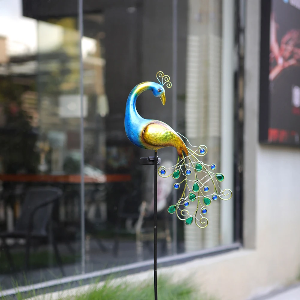 

Metal Peacock Decor Light Iron Art Peacock Crafts Ornament Last Up To 8H Yard Ground Lamp IP44 Waterproof for Outdoor Patio Yard