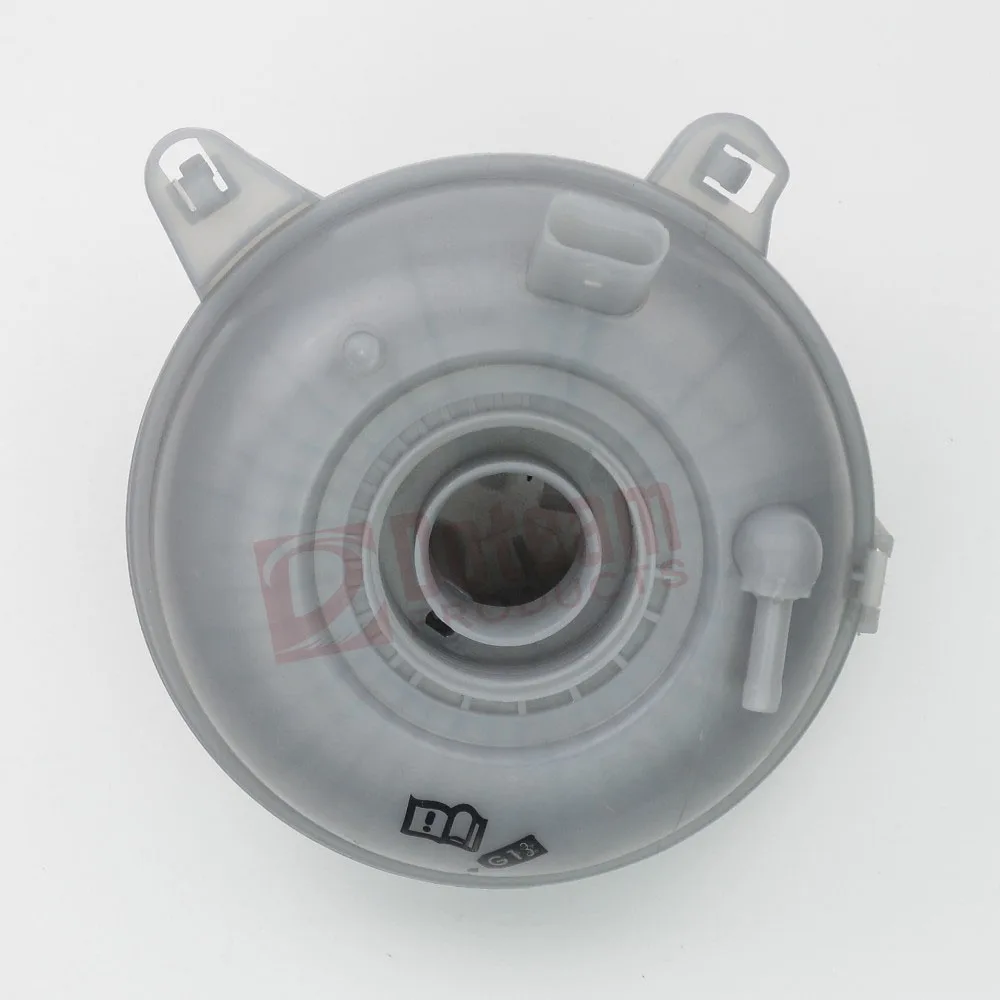 Резервуар охлаждающей жидкости для VW golf MK7 Passat Audi A3 5Q0 121 407A |