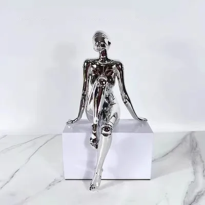 

Скульптура богини из полимера