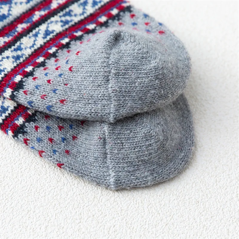 2021 Hot Sale Harajuku Fashion Women Wool Socks Warmer Cashmere Thermal Thicken Ethnic Style Casual Socks for Women