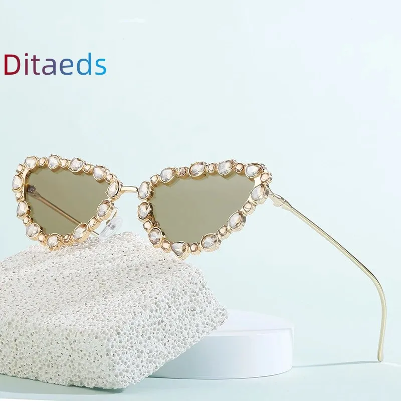 

2023Ditaeds Luxury Crystal Shiny Cat Eye Sunglasses For Women Vintage Fashion Rhinestone Sexy Sun Glasses Female Elegant Shades