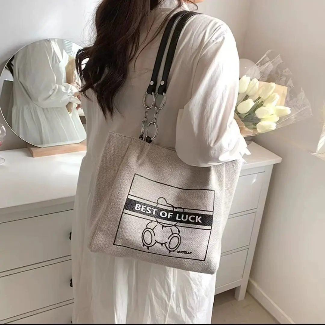 New Women's Bag Versatile and Niche Design Handbag College Student Shoulder Bag Fashion White Collar Work Bag