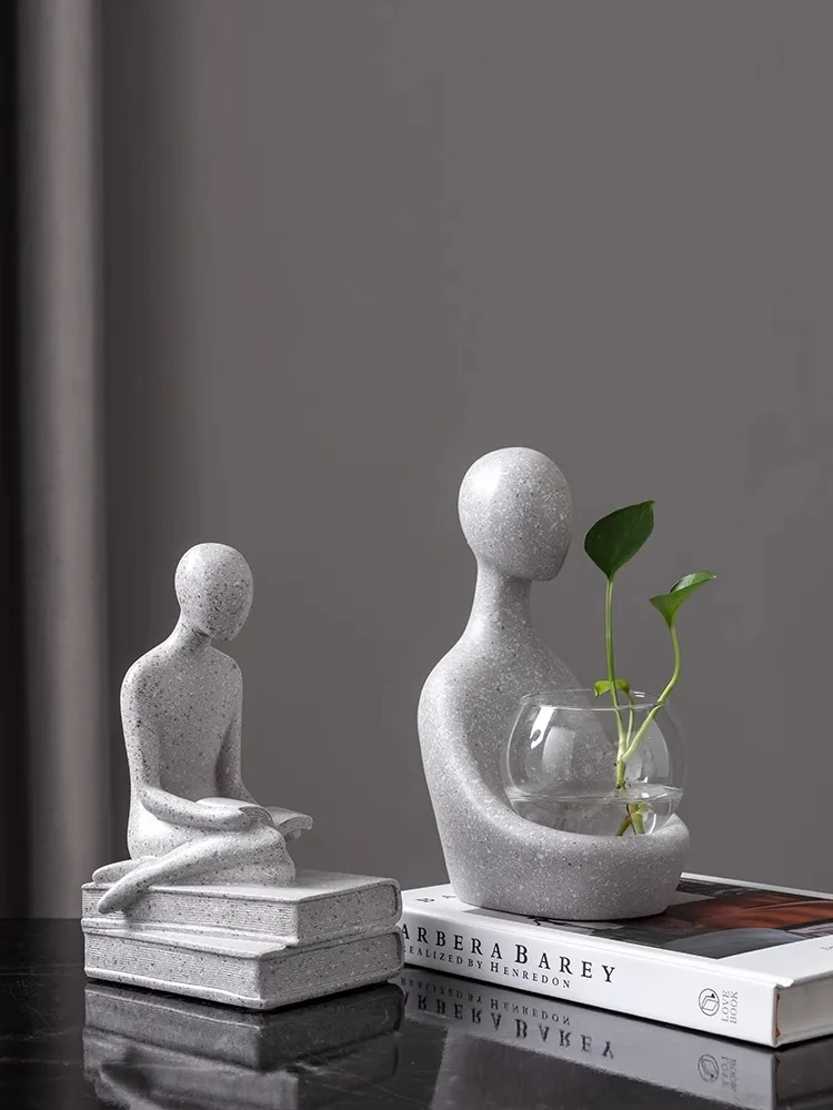 Абстрактная статуя из полимера для семьи