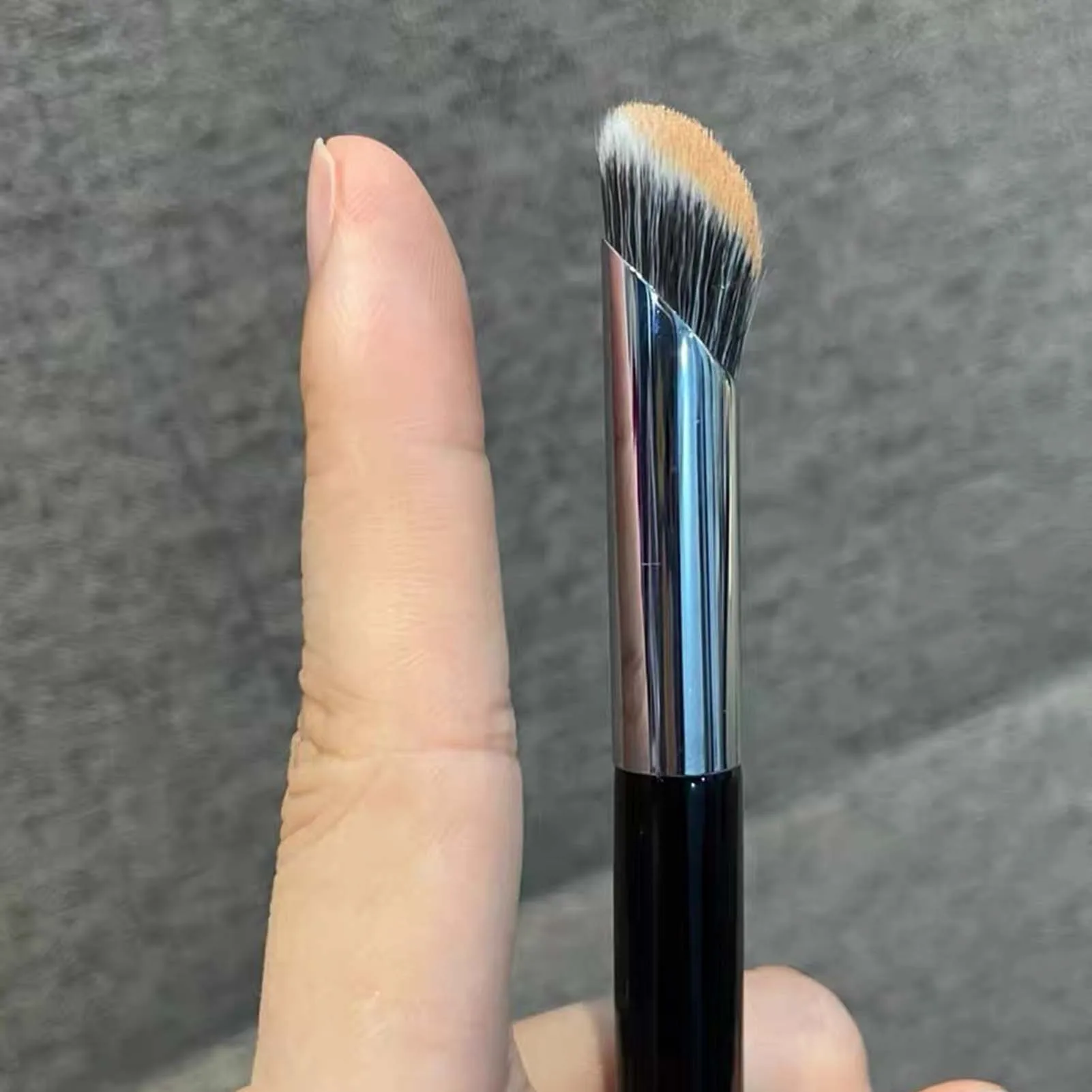 

Кисть для консилера, без следов, многофункциональная кисть для растушевки теней, инструмент для макияжа