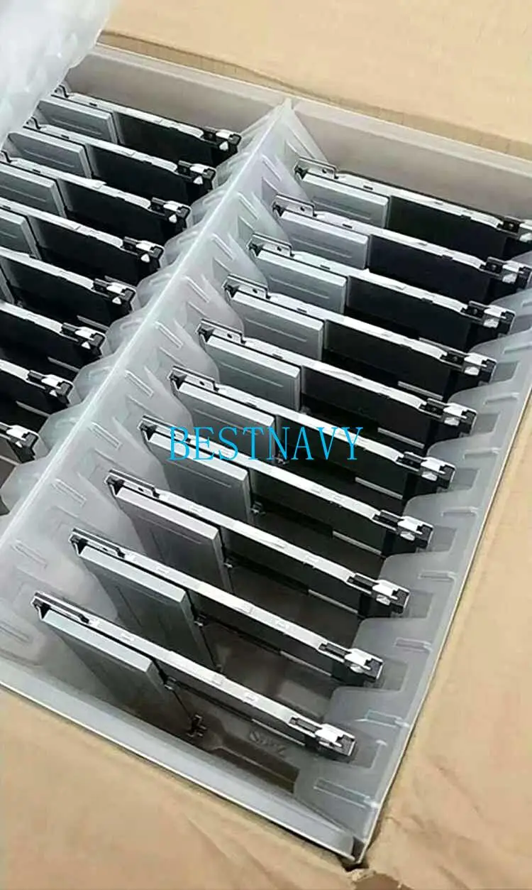 LTA070B2U0F NEL75-AB2U013A LTA070B2UoF новый оригинальный 7-дюймовый ЖК-дисплей для автомобильного