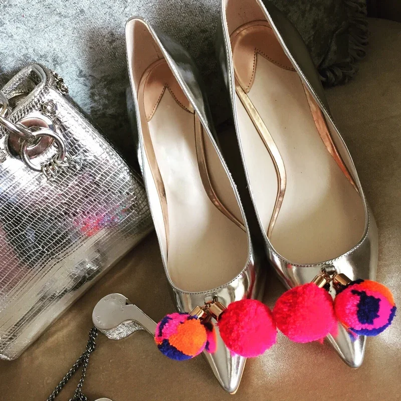 Сексуальные женские свадебные туфли с помпоном туфли-лодочки из лакированной