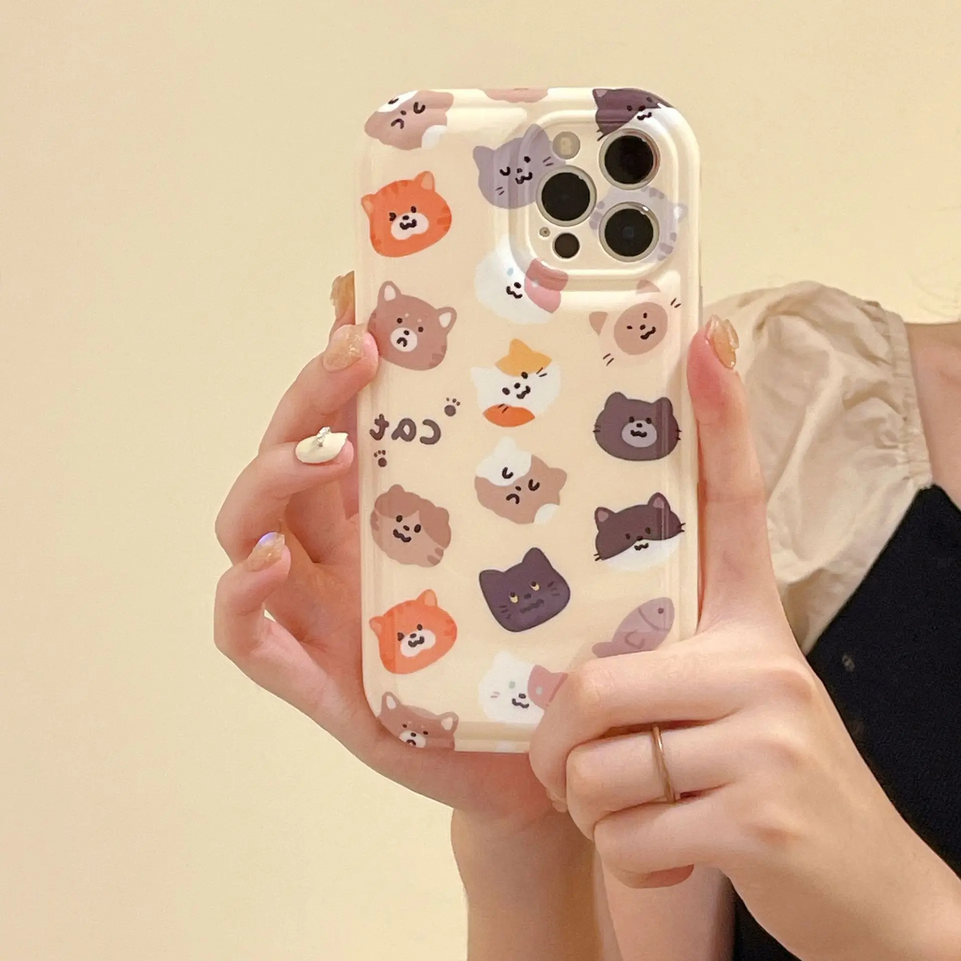 

Retro cat kitten party illustration poster Phone case For iPhone 13 11 12 Pro Max Xs Max XR case Cute cartoon air cushion Cover