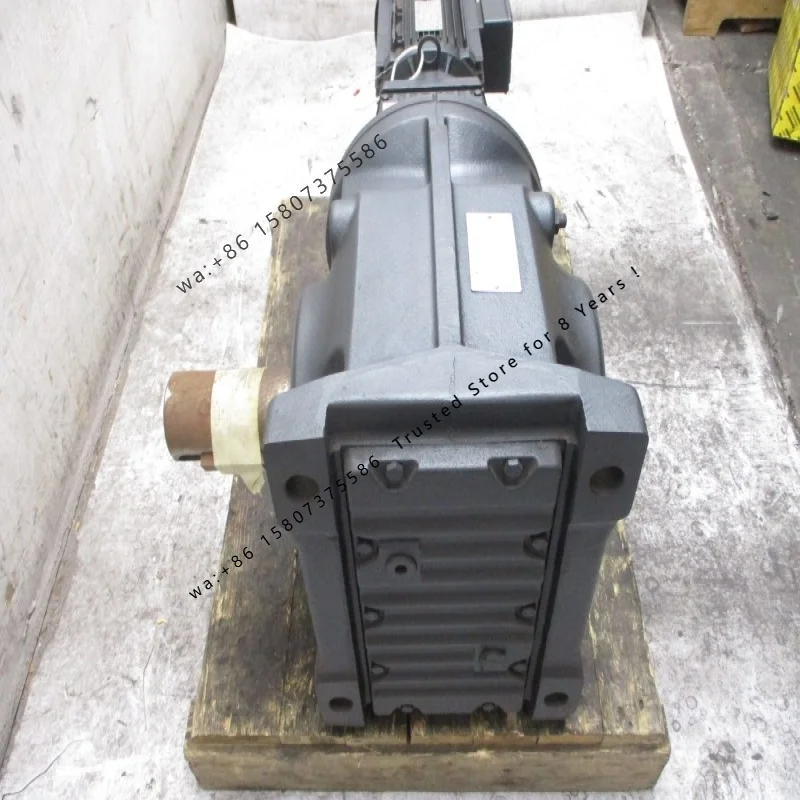 Фото Совершенно новый ПЛК K97R57DRN100L4 230/460В 14.30/7.20А Непревзойденная ценность №1