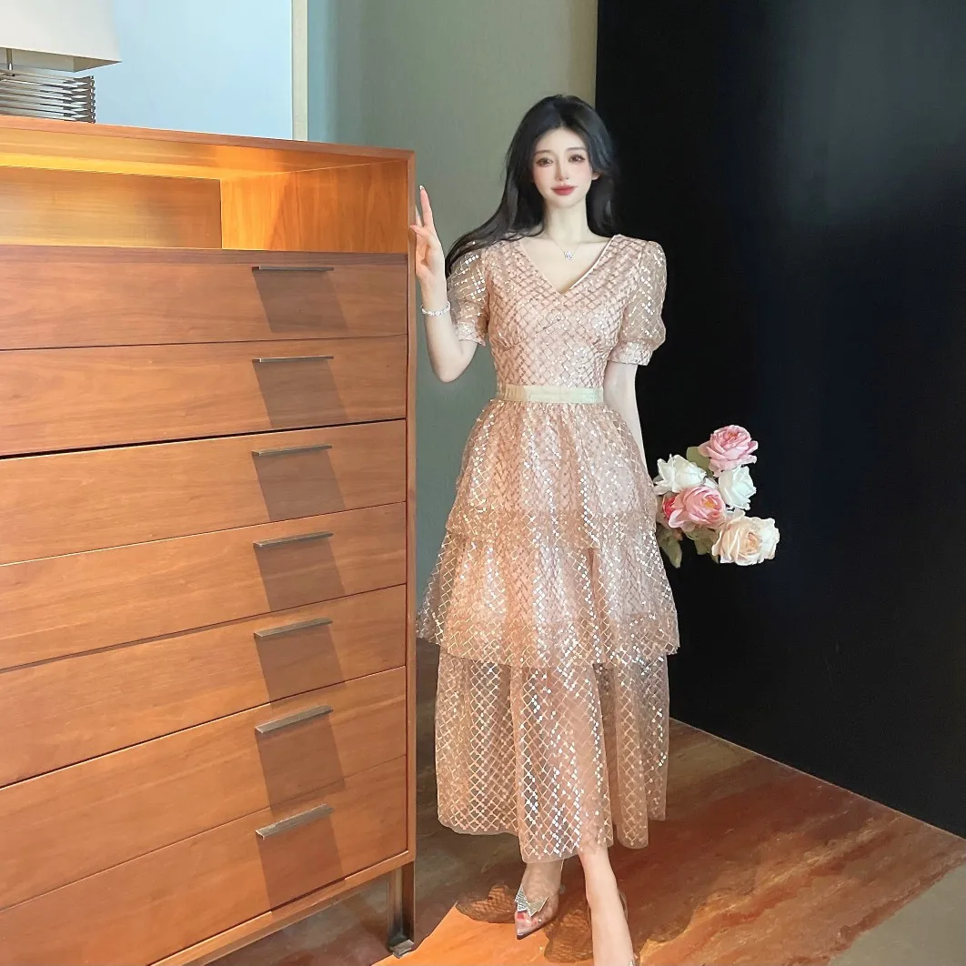 

WTIANYUW 2022 Khaki Embroidery Sequin Dress Women Vintage V Neck Bling Vestidos Women Clothing High Waist Patchwork Maxi Dress