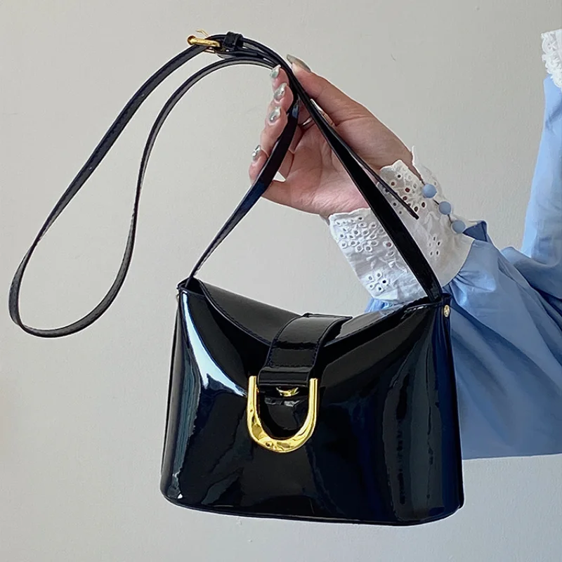 

Vintage Patent Leather Women Shoulder Bags Ladies Hasp Flap Handbag Small Clutch Purse Solid Color Female Crossbody Bags