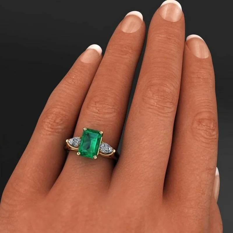 

Ofertas Fashion Luxury Popular Green Cubic Square Crystal Golden Female Ring for Women Engagement Wedding Jewelry Accessories