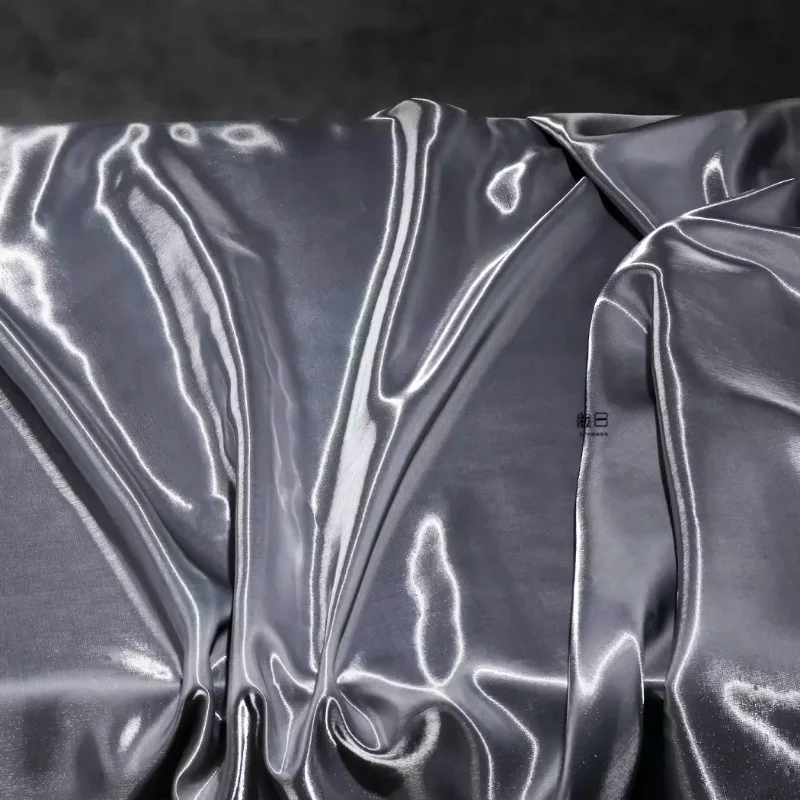 Атласная ткань