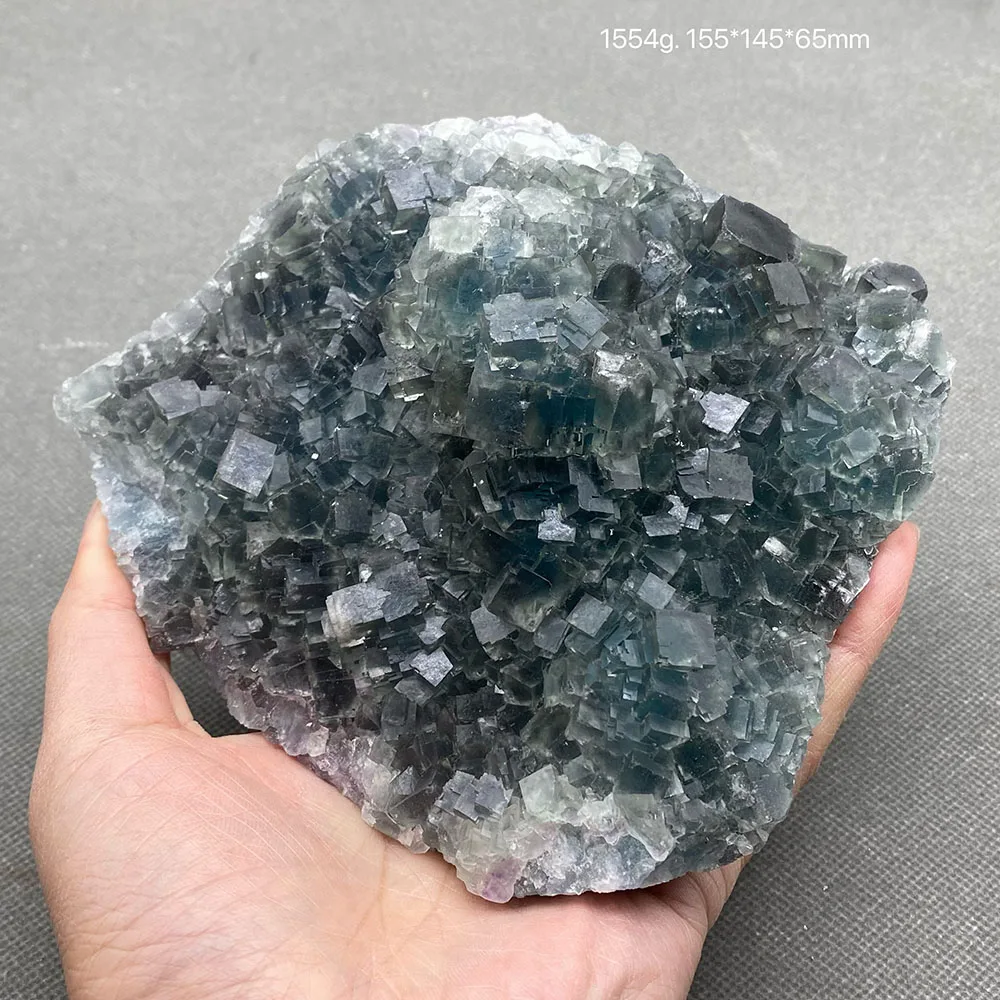 Подвеска из зеленого фианита