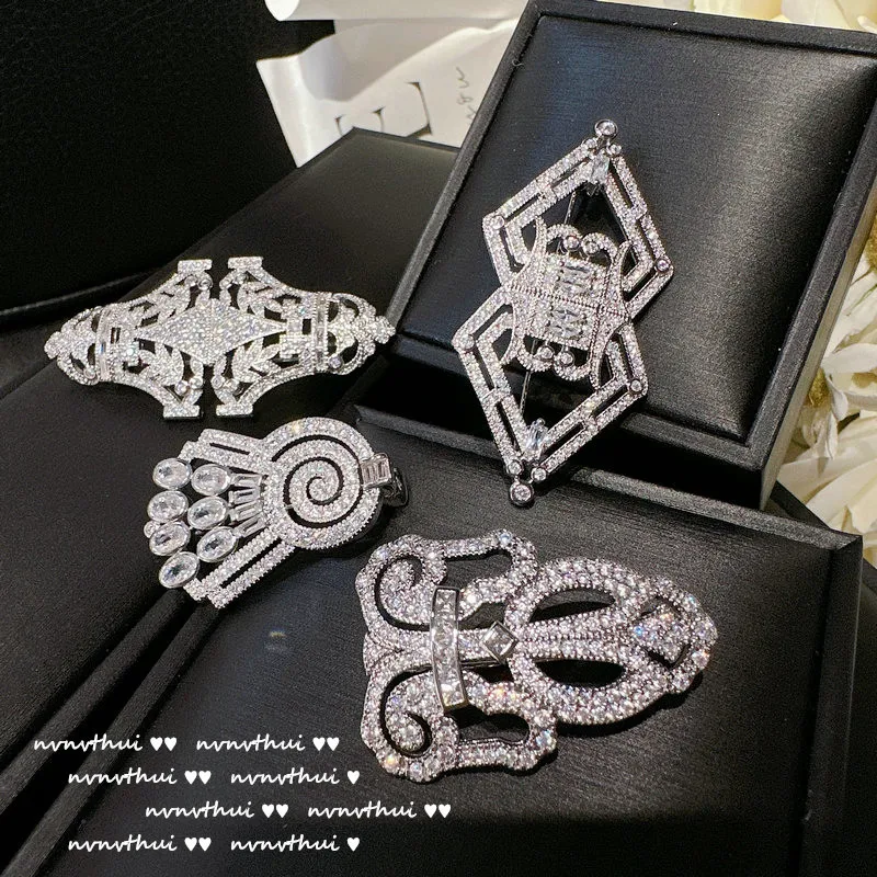 

sparkling zircon badge classic brooch for men and women