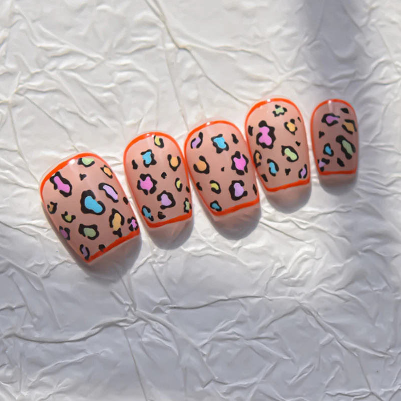 Красочные линии сердце градиентные нежные желтые зеленые розовые синие Speckle