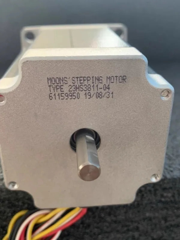 Привод Mingzhi 57 stepper m-otor 23HS3811-04 d-ual