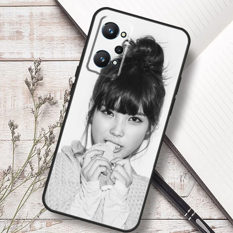 Чехол IU Lee Ji Eun Korean Star для Realme 14 13 10 11 12 Pro Plus GT 7 6 5 6T C67 C61 C55 C53 C51 C21Y C25S C75