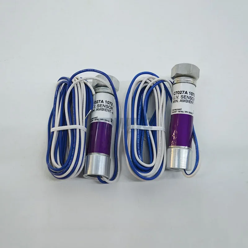 100% новый и оригинальный детектор пламени Honeywell C7027A 1072