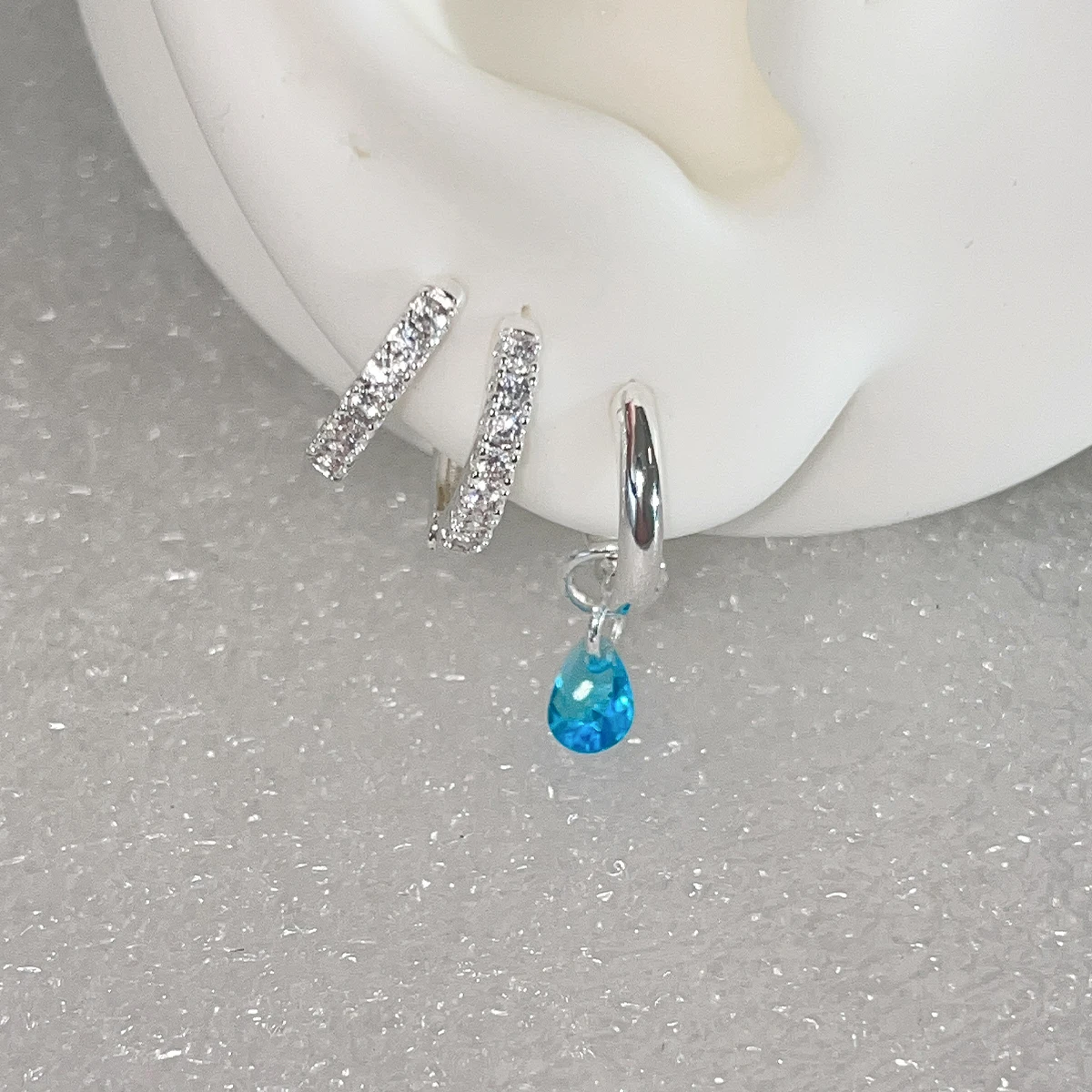 Серьги-гвоздики с цирконом Lake Water круглый комплект элегантные серьги женские