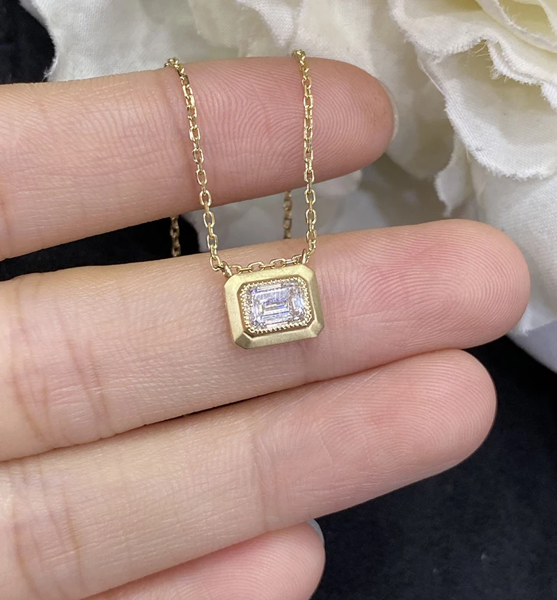 Рисунок 5 - Ожерелье LUOWEND из желтого золота 18 карат