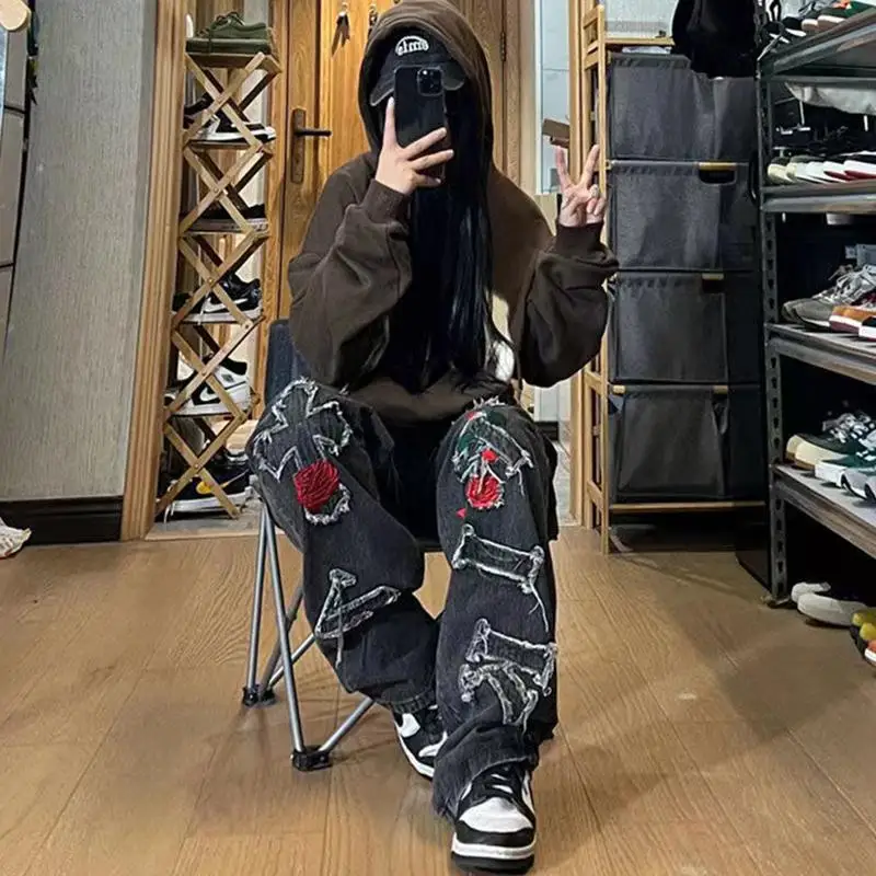 

High Street Baggy Graphic Straight Pants Jeans Woman Rose Cross Embroidery Washed Harajuku Vibe Retro Denim Trouser Women O2