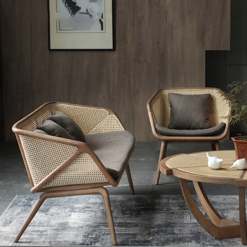 

Винтажный плетеный диван из массива дерева, кофейный столик из ротанга для гостиной B & B, художественный диван из ротанга, пепельный японский дизайнерский Повседневный