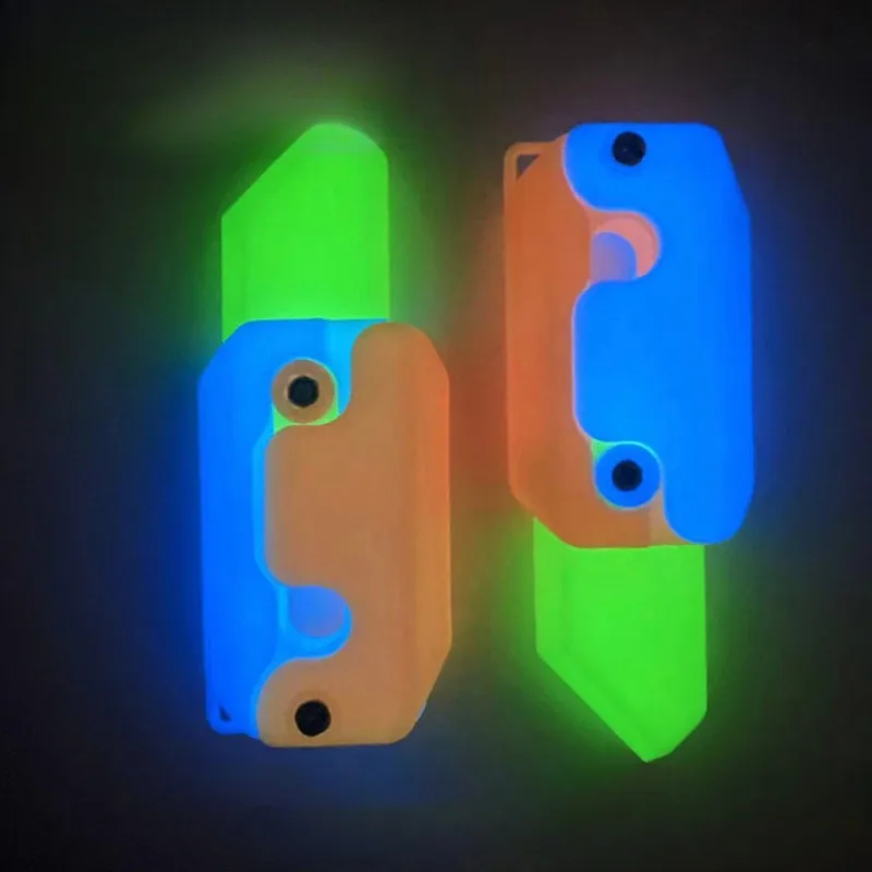 

3D Night Light Gravity Printing Carrot Knife Glowing Gravity Comb Decompression Deformation Toy Network Red Same Style