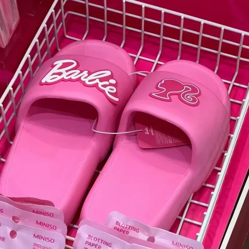 Модные женские тапочки серии Барби розовые на толстой подошве Нескользящие