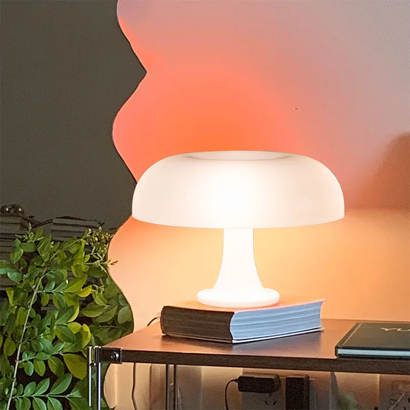 

Modern LED Mushroom Table Lamp Simple Ornament Light Minimalist Desk Light for Bedroom Interior Lighting Desk Lamp Decorations