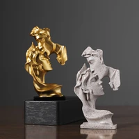 lovers statue mini resin crafts sculpture small ornaments home decoration sculpture model desktop wine cabinet decoration gifts