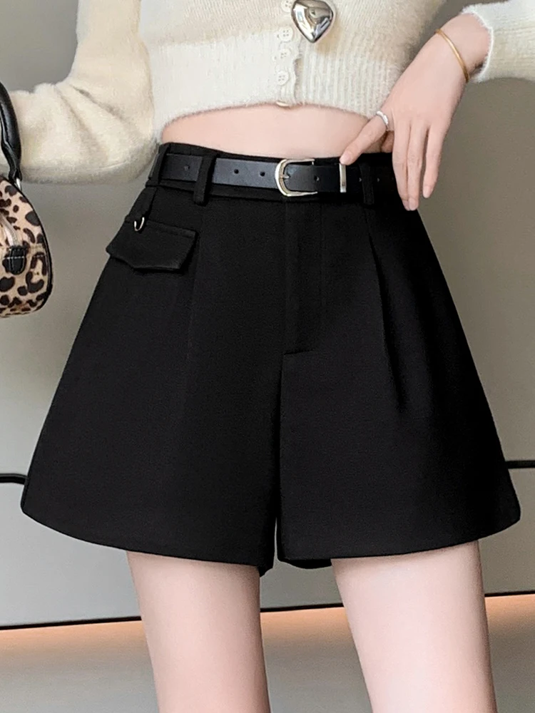 Рисунок 6 - Женские трапециевидные шорты QOERLIN