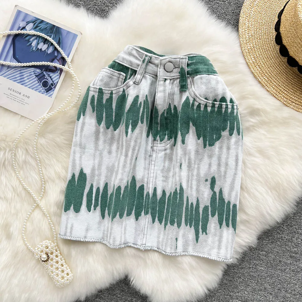 

Retro French niche print skirt women's summer 2022 new high-waisted slim A-line bag hip short skirt