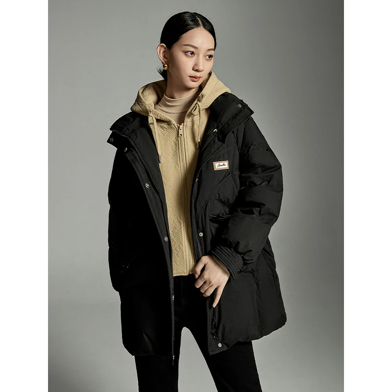 Рисунок 2 - Женский пуховик с капюшоном и воротником-стойкой