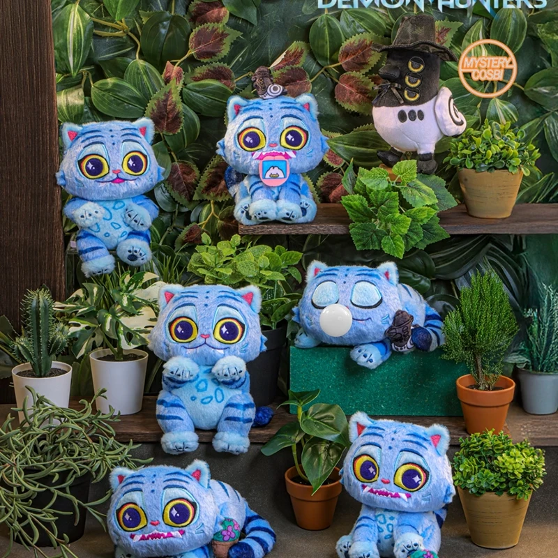 Фото Оригинальный брелок-подвеска Hot Toys COSBI Blind Box K-POP Witch Hunt Squad Derpy Tiger Mascot с карабином-лобстером для рюкзака №1