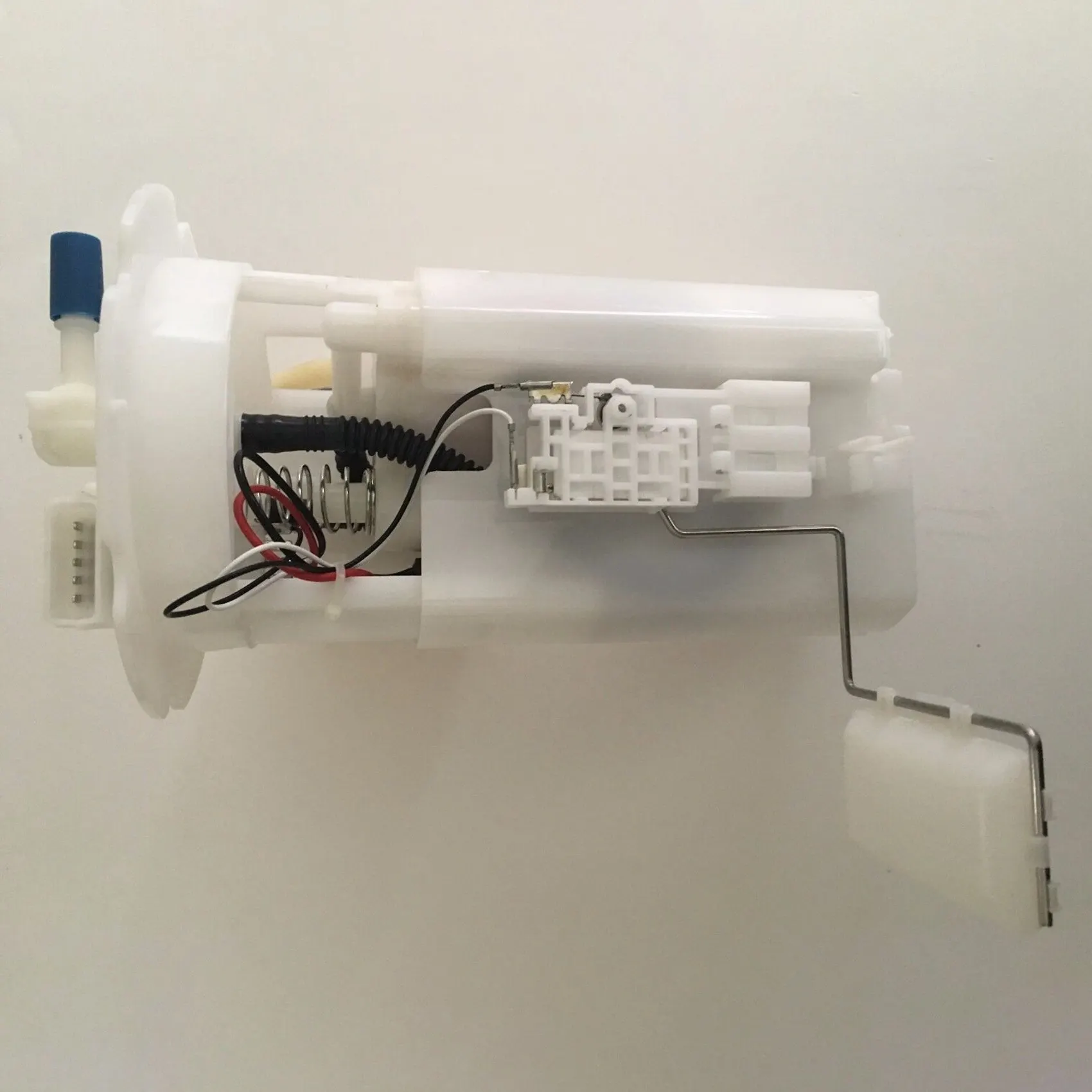 17040-8U002 Модуль электрического топливного насоса 232GE для Sentra 1.6L 1.8L 2.0L 2000-2006 E9184M