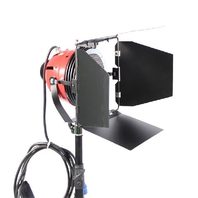 

Студийное оборудование для фотосъемки 800 Вт, крассветильник, студисветильник прожектор для фото-и видеосъемки с красной лампой 800 Вт для сту...