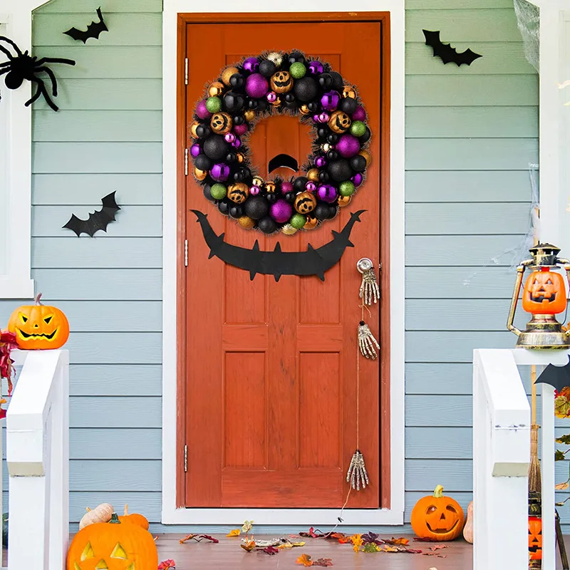 

Spooky Halloween Decorations: Pumpkin Wreath for a Memorable Ghost Festival