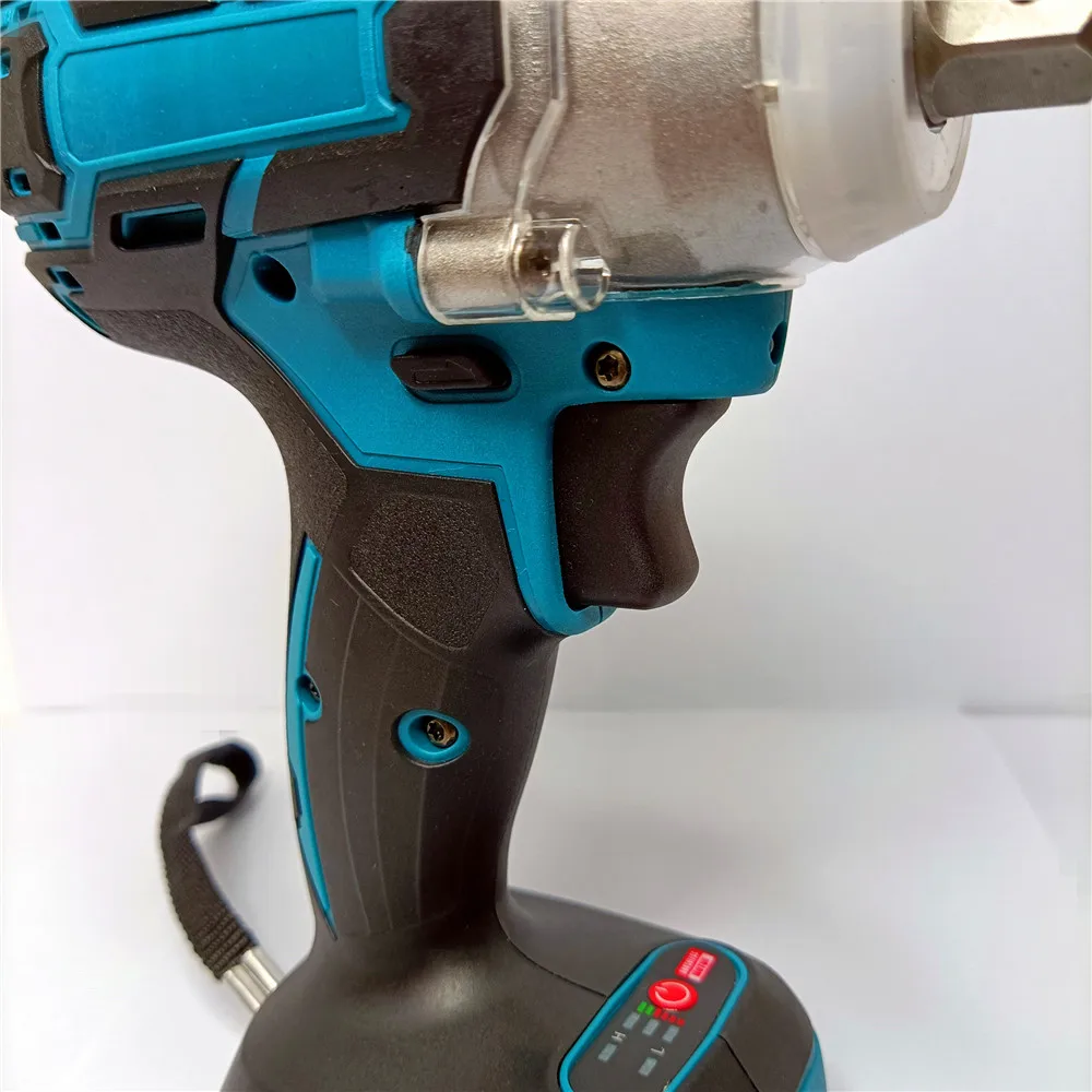 Гайковерт ударный аккумуляторный 18 в 1/2 Н · м со светодиодный кой |