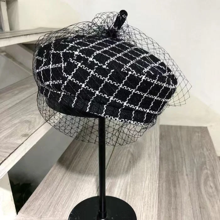 

Women Mesh Yarn Beret Vintage Artist's Hat Fashion Solid Color Female Breathable Beret Summer Adjustable Size Casual Cap