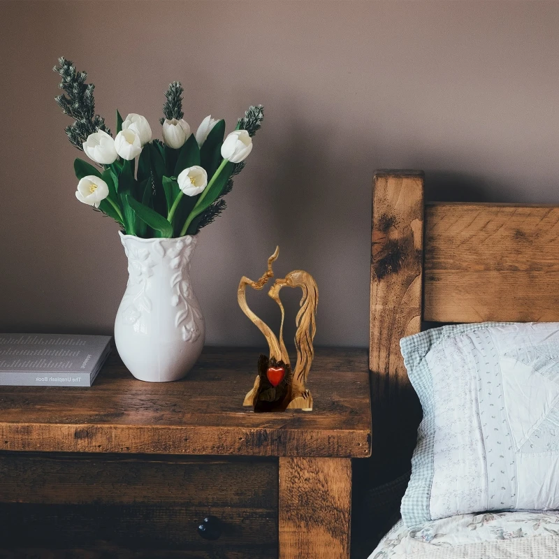 

Romantic Abstract Statue Love Heart Kissing Couple Wooden Figurines Sculpture