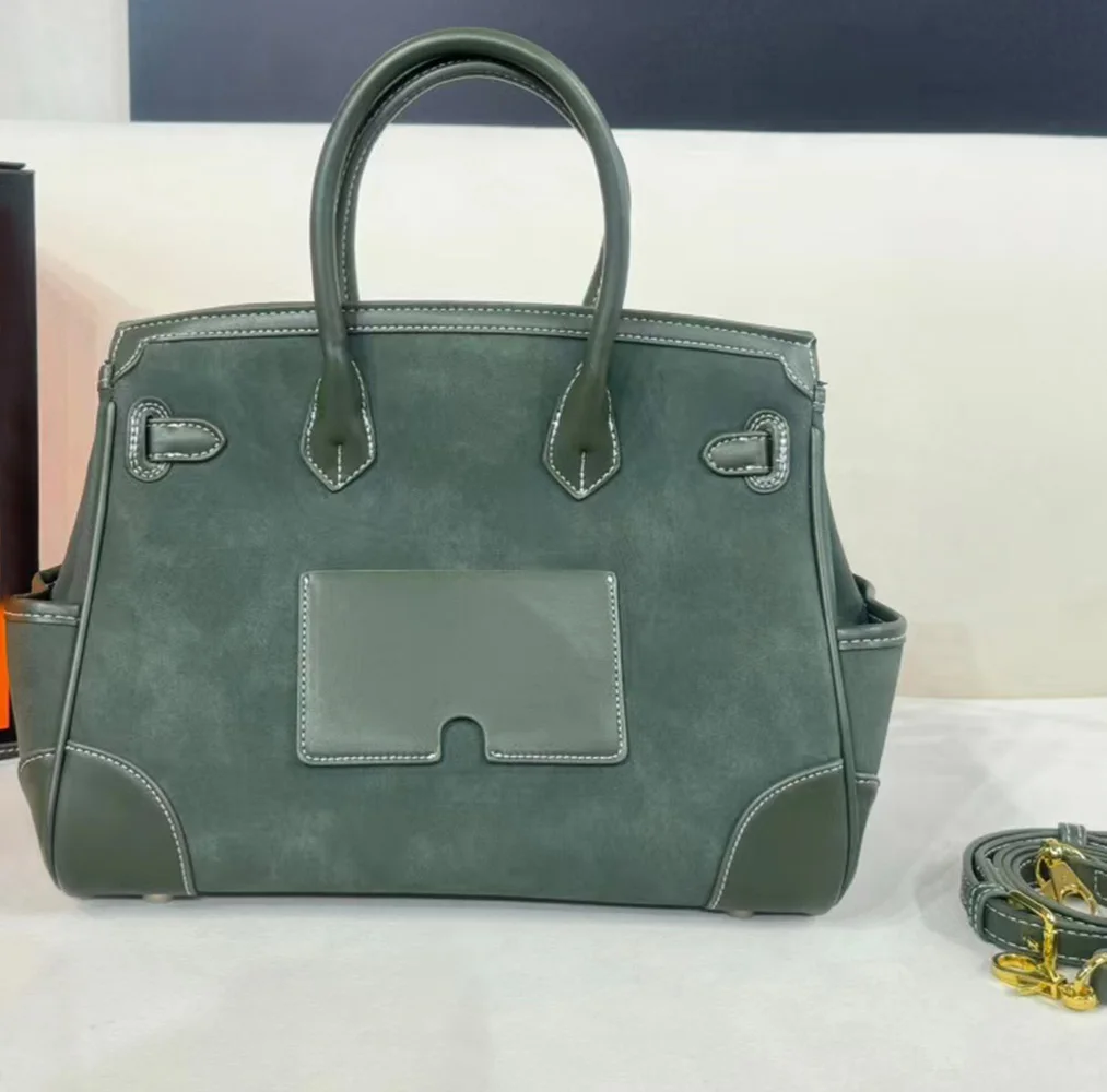 

New Women's Business Platinum Colored Canvas Handbag 30cm
