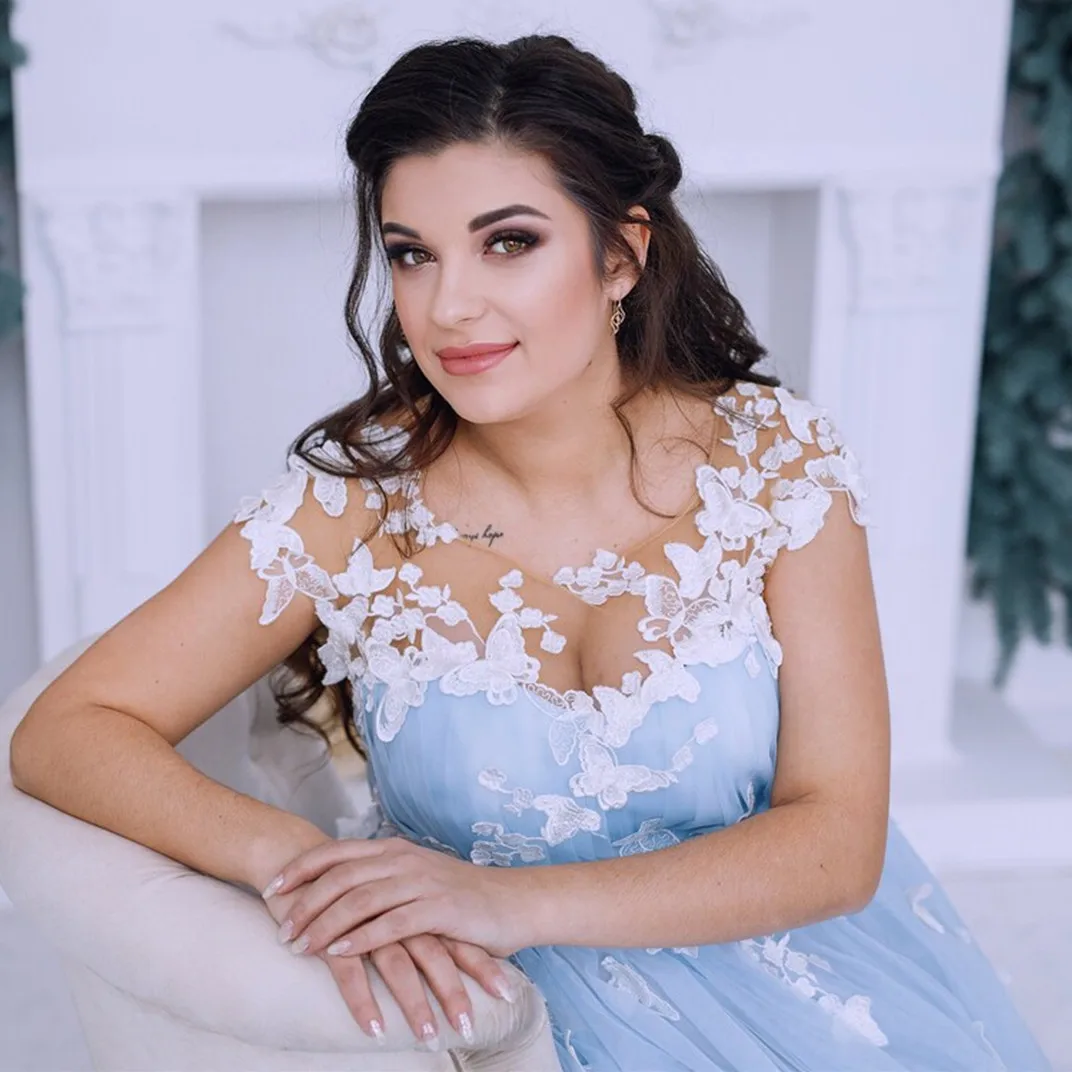 

Light Sky Blue Evening Dress Deep V Neck Long Formal Holiday Celebrity Wear Prom Party Gown Custom Made Plus Size 01