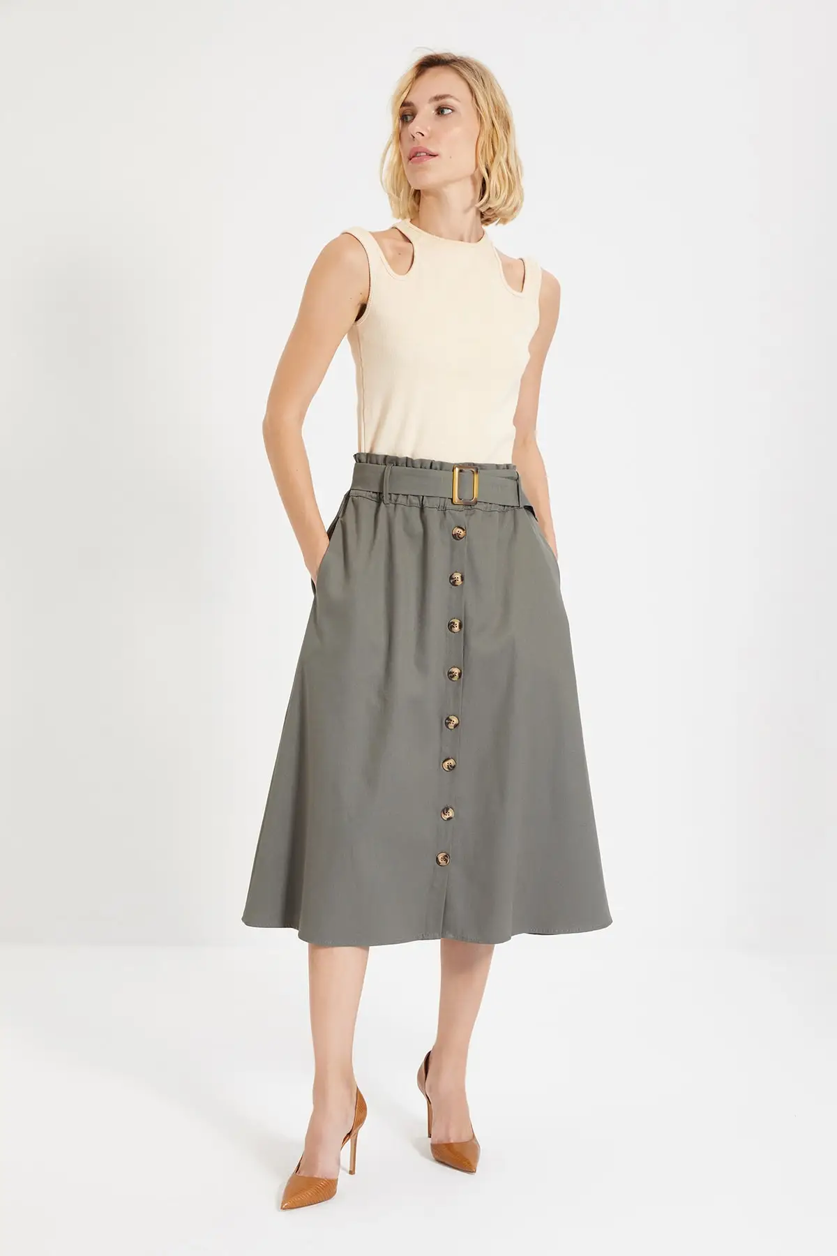 

Trendyol Arched Hem TWOAW22ET0114