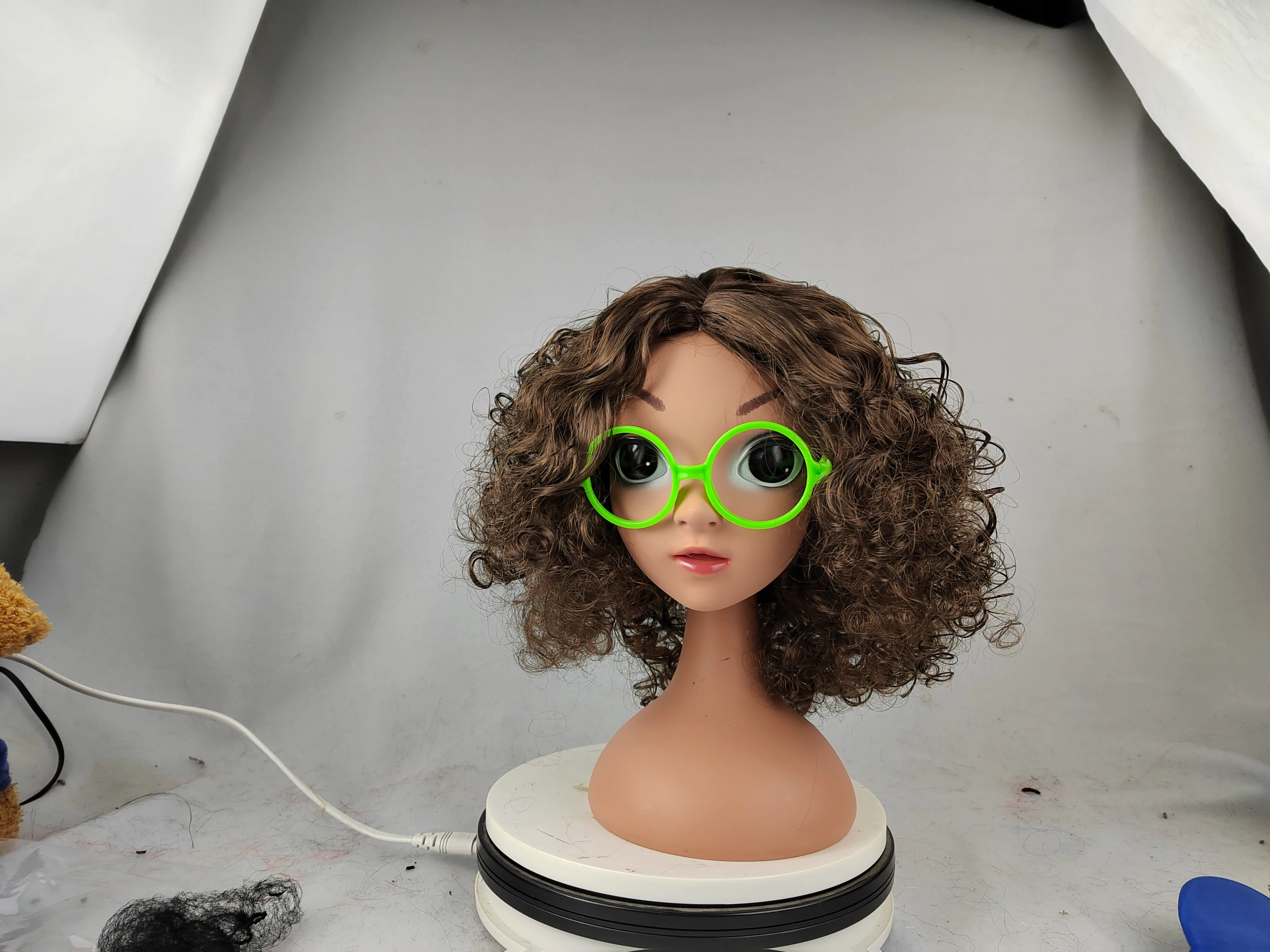 

New Designing with Excellent Quality of Princess Mirabel Cosplay Wig with Glasses